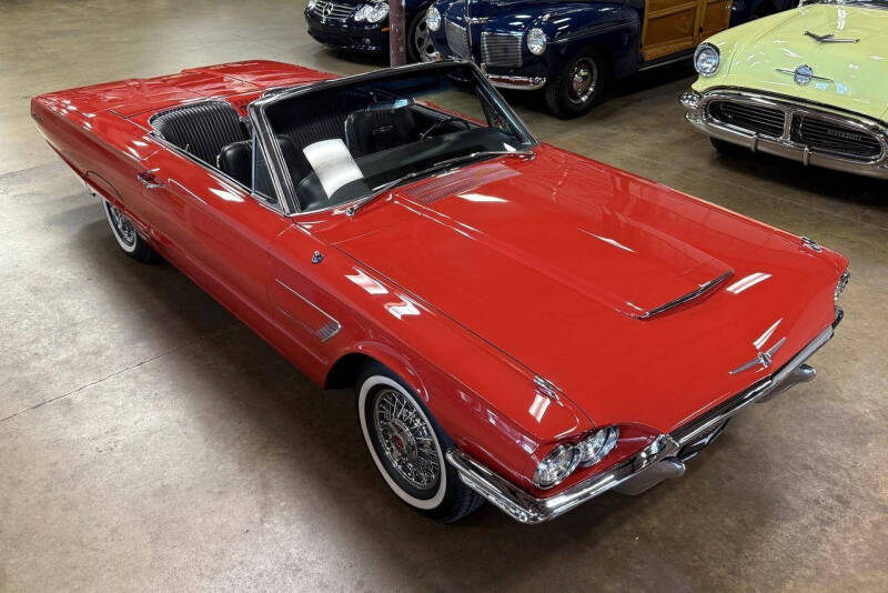 1965 Ford Thunderbird