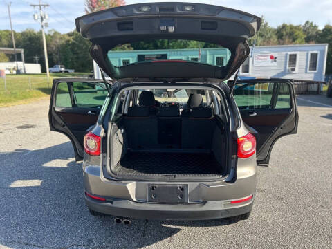 2009 Volkswagen Tiguan SE 4Motion