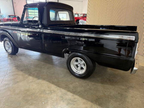 1965 Ford F-100