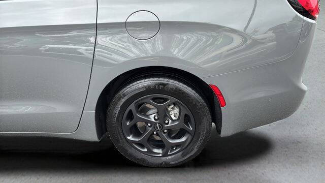 2021 Chrysler Pacifica Hybrid Limited