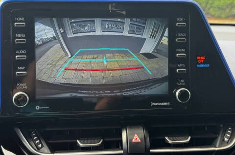 2022 Toyota C-HR XLE