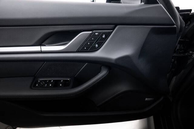 2026 Porsche Taycan 4