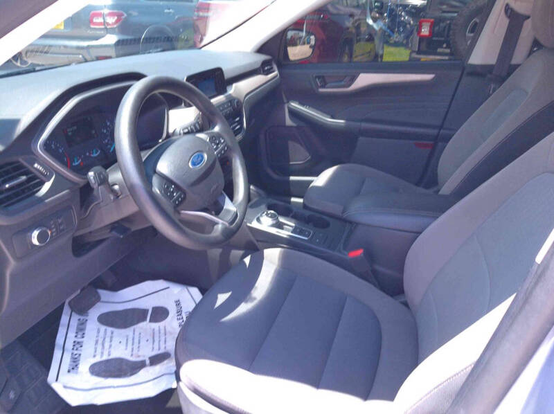 2022 Ford Escape S