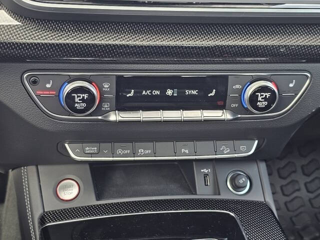 2025 Audi SQ5 3.0T quattro Premium Plus