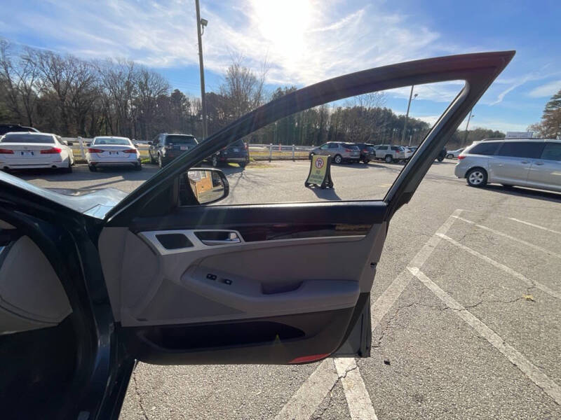 2015 Hyundai Genesis