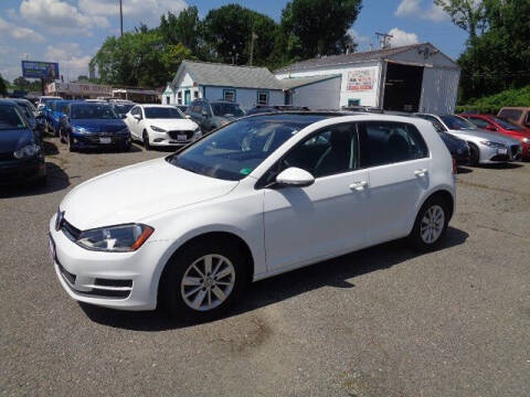 2016 Volkswagen Golf TSI SE