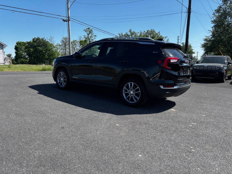 2023 GMC Terrain SLT