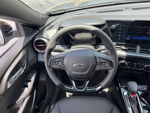 2025 Chevrolet Trax RS