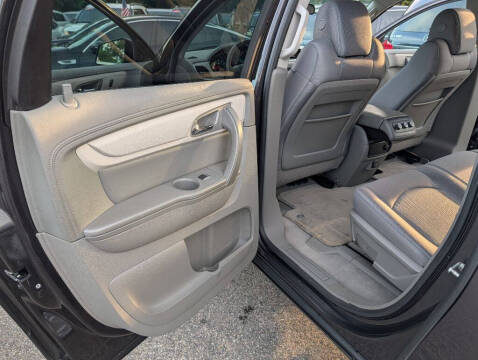 2017 Chevrolet Traverse LS