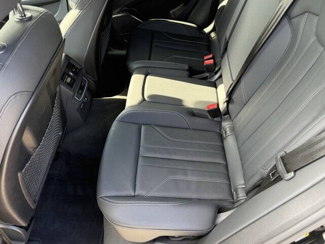 2024 Audi Q5 e quattro S line Premium 55 TFSI