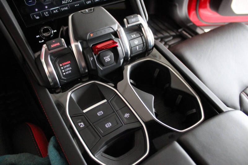 2023 Lamborghini Urus S