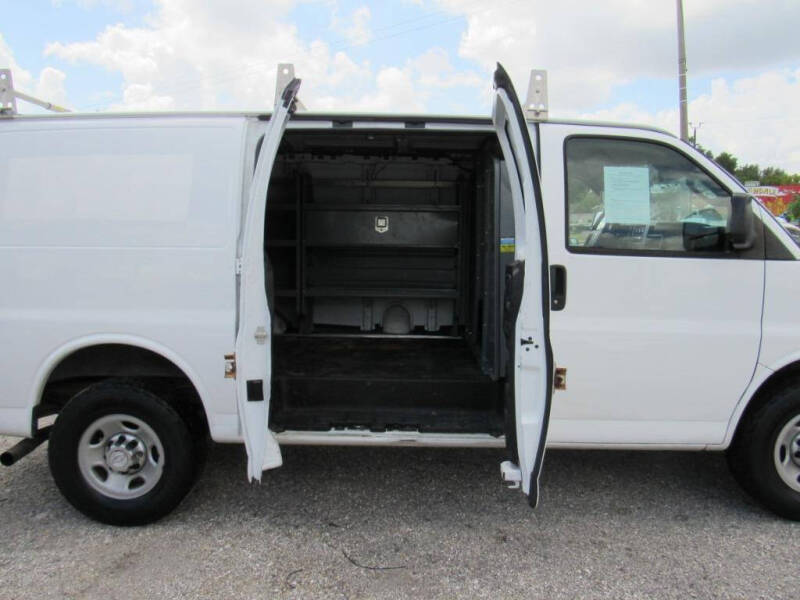 2017 Chevrolet Express 2500