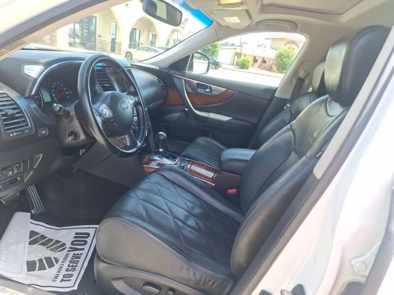 2010 Infiniti FX35