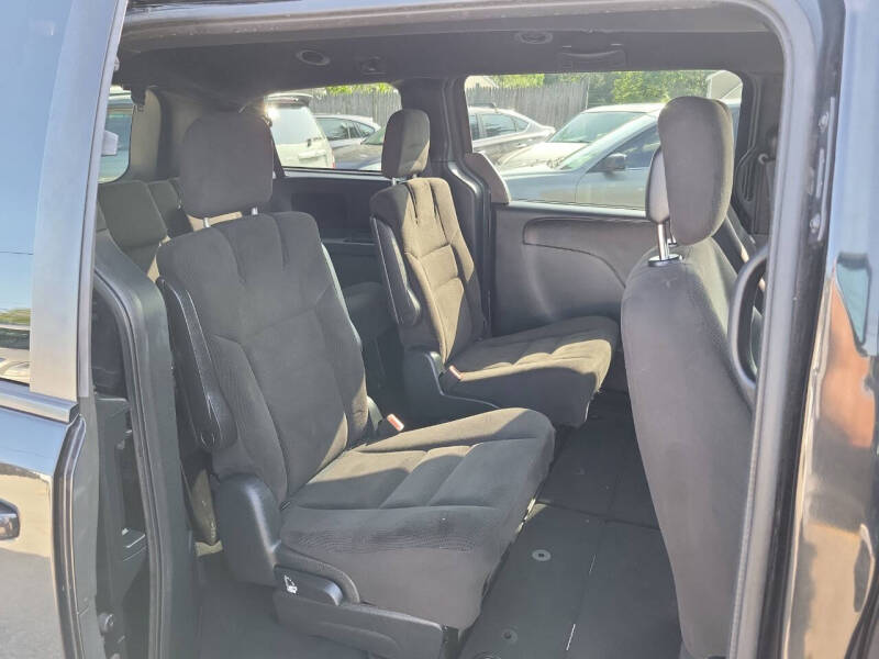 2016 Dodge Grand Caravan American Value Package