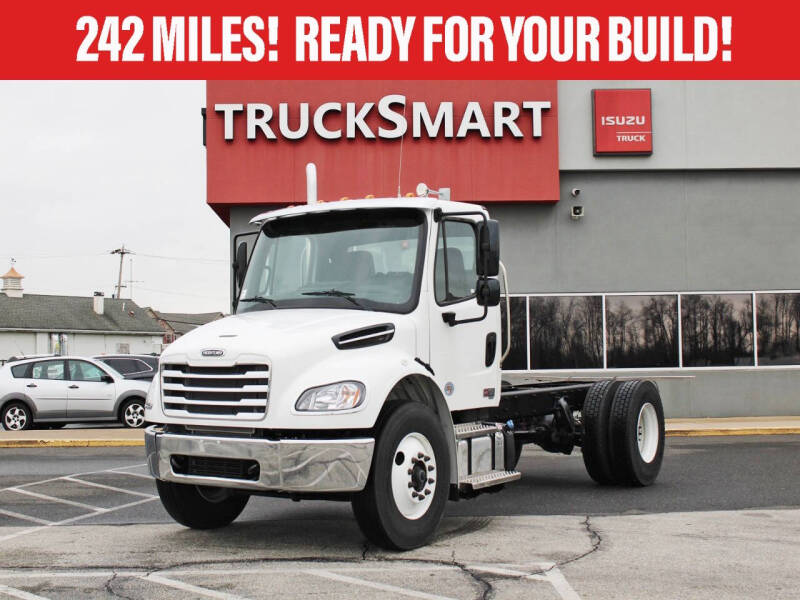 2024 Freightliner M2 106