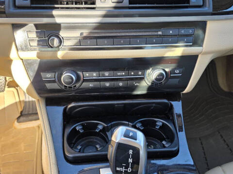 2011 BMW 5 Series 528i