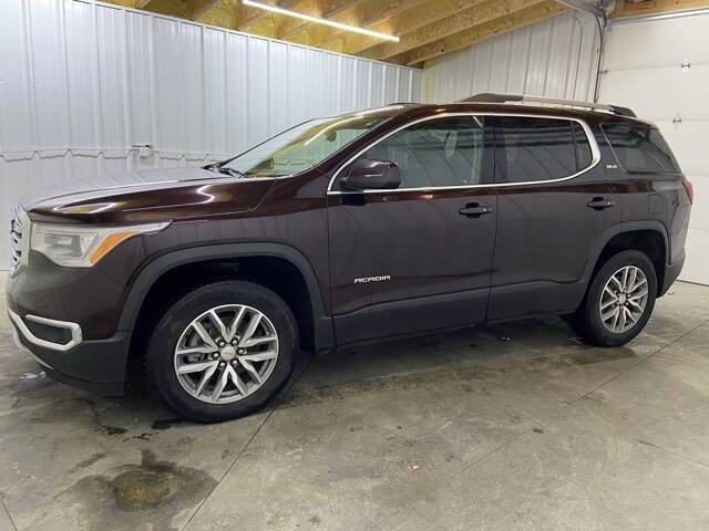 2017 GMC Acadia SLE-2