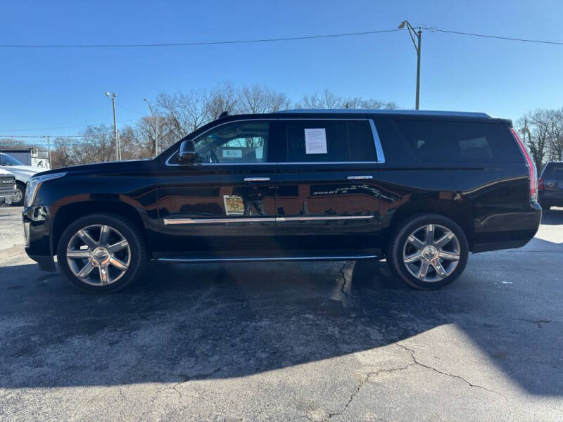 2018 Cadillac Escalade ESV Luxury