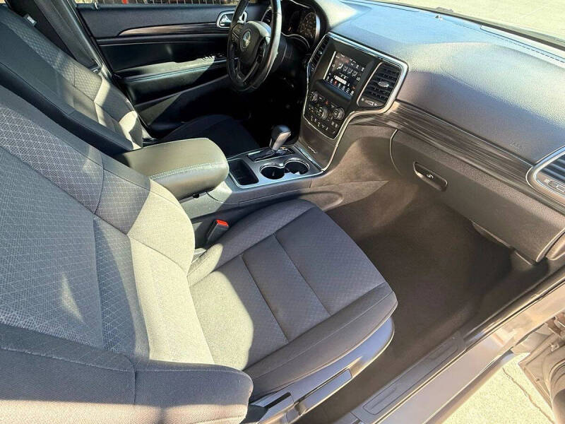 2019 Jeep Grand Cherokee Upland