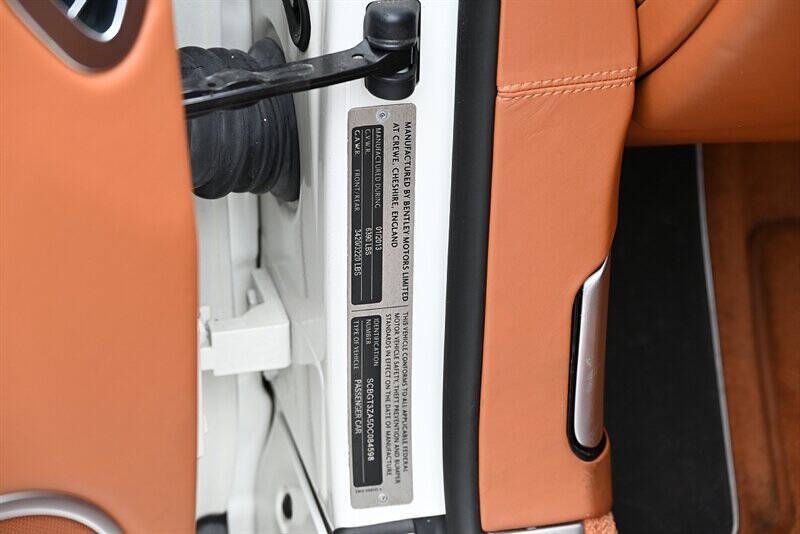 2013 Bentley Continental 29