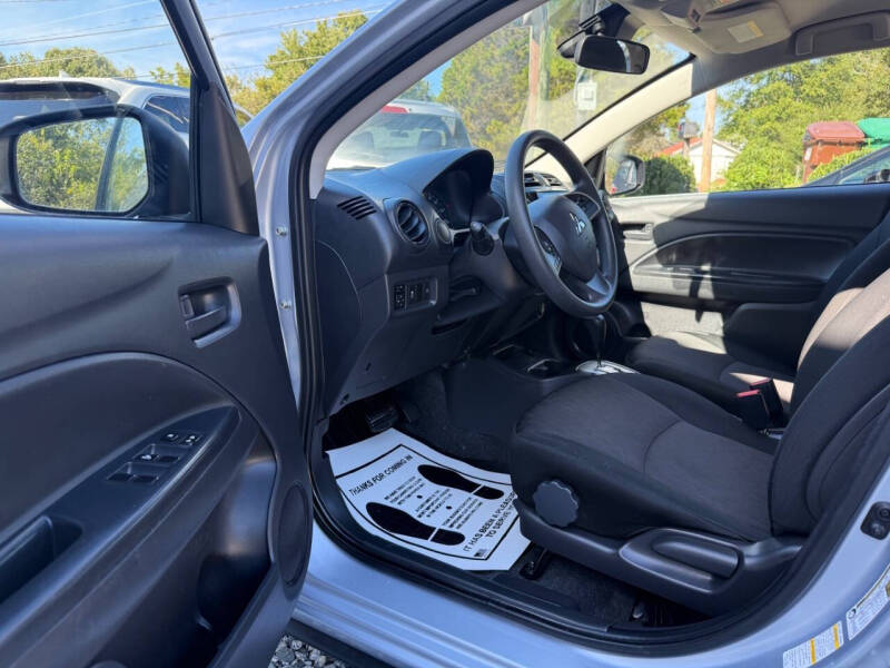 2024 Mitsubishi Mirage ES