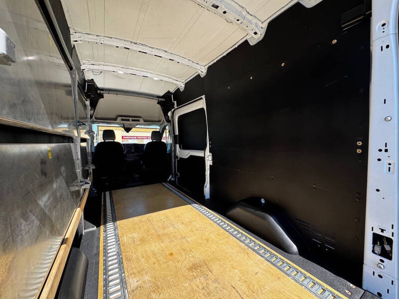 2023 Ford Transit 250