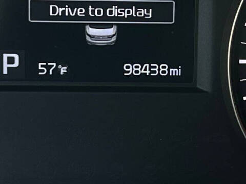 2017 Kia Cadenza Premium