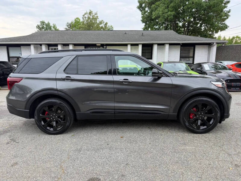 2020 Ford Explorer ST