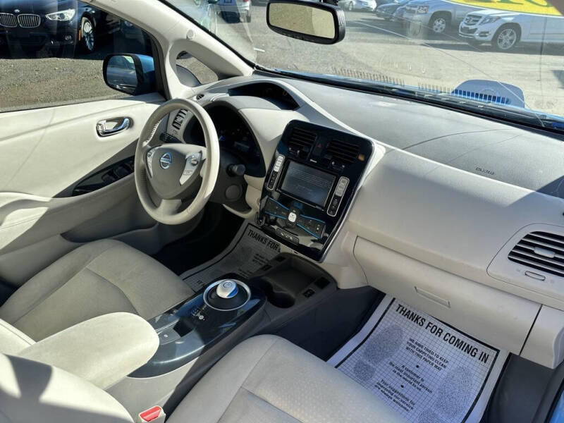 2012 Nissan LEAF SL