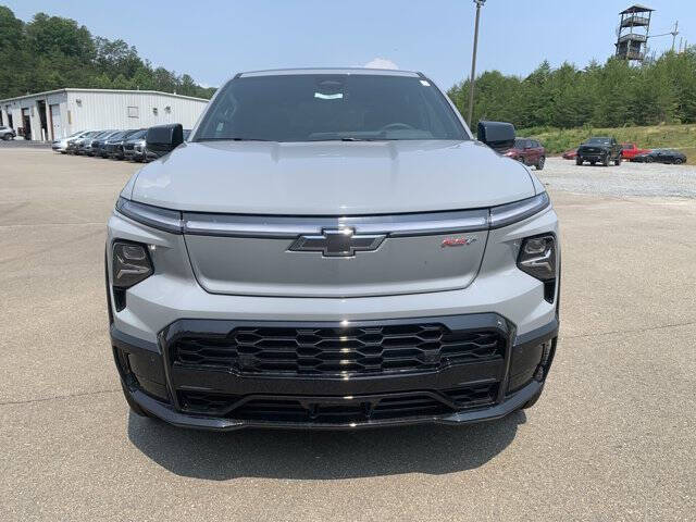 2025 Chevrolet Silverado EV RST