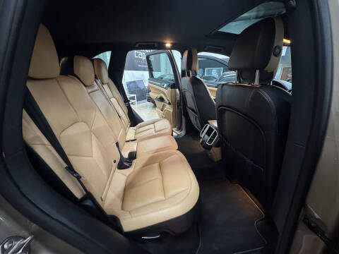 2016 Porsche Cayenne