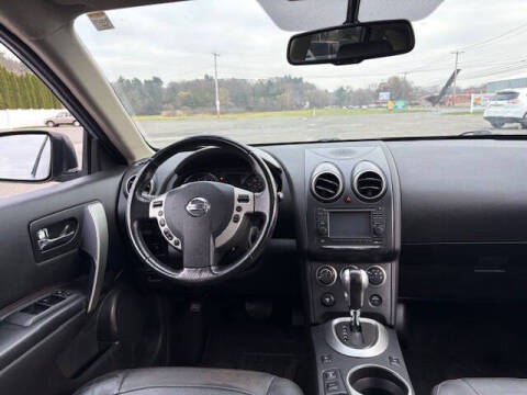 2013 Nissan Rogue SV w/SL Package