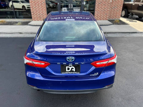 2018 Toyota Camry Hybrid LE
