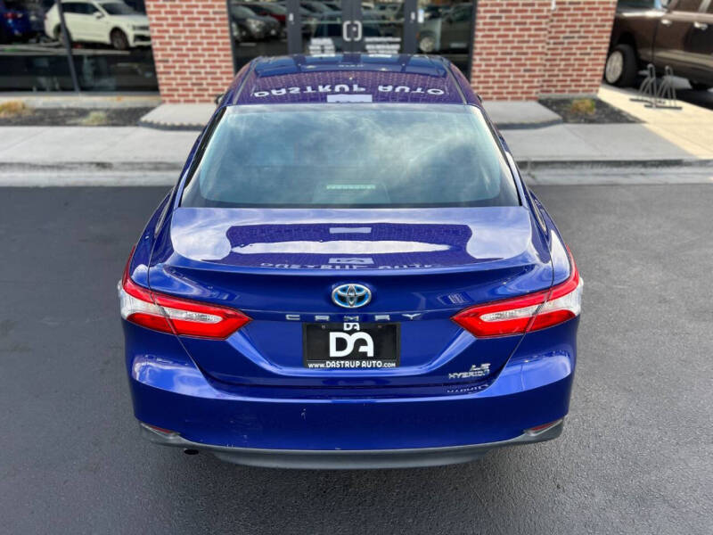 2018 Toyota Camry Hybrid LE