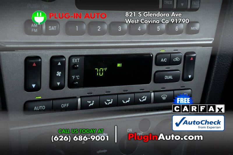 2005 Ford Thunderbird Deluxe