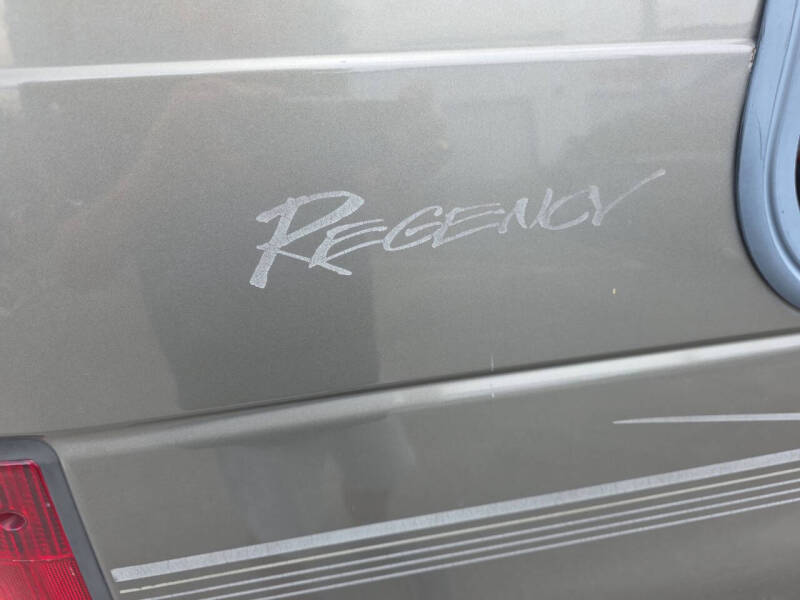 2003 Ford E-Series E-250 SD