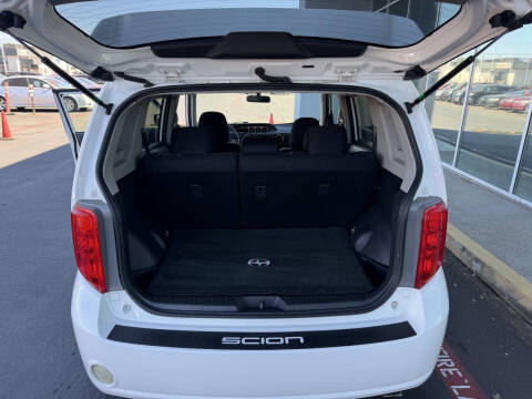 2009 Scion xB