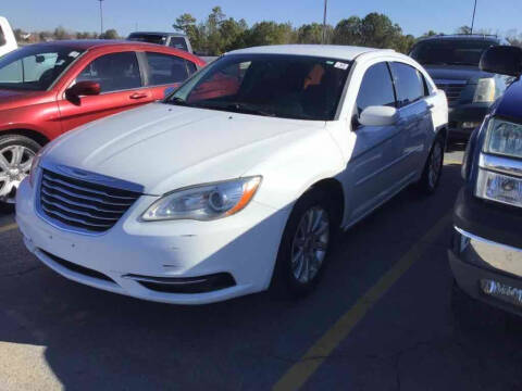 2014 Chrysler 200 for sale at Space & Rocket Auto Sales in Meridianville AL