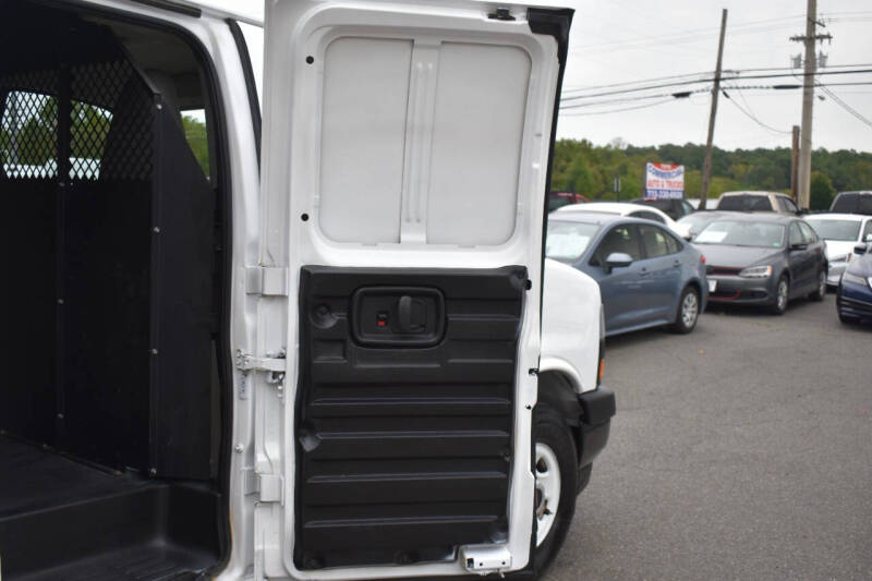 2021 GMC Savana 2500