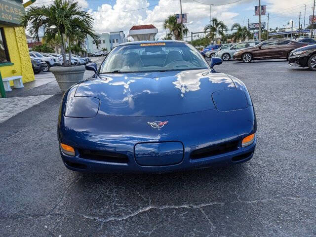 2004 Chevrolet Corvette 5