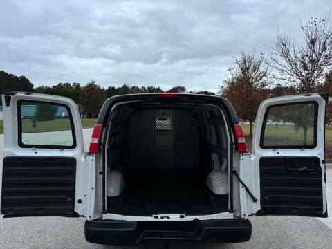 2017 Chevrolet Express 2500