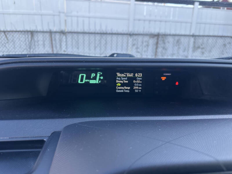 2013 Toyota Prius c Three - Photo 17