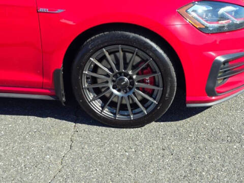 2021 Volkswagen Golf GTI SE