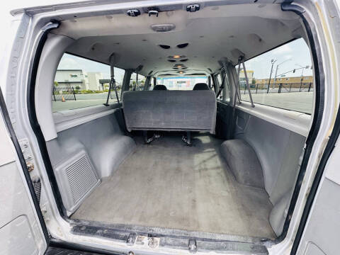 2006 Ford E-Series E-150 XLT