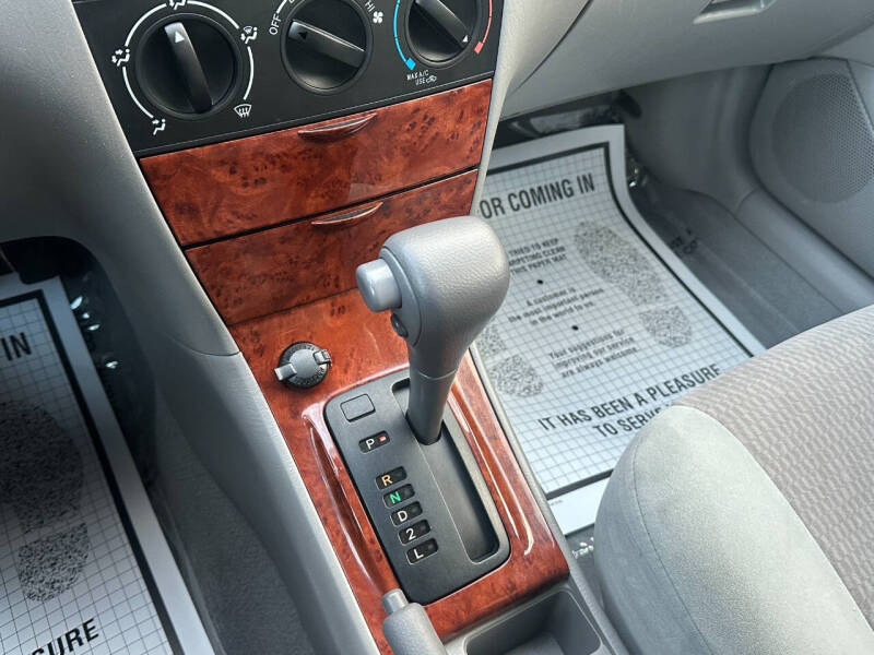 2007 Toyota Corolla LE