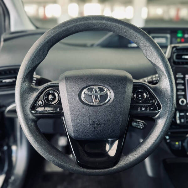 2021 Toyota Prius XLE