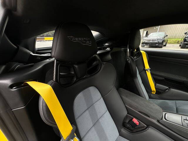 2024 Porsche 718 Cayman GT4 RS