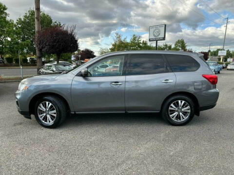 2020 Nissan Pathfinder S