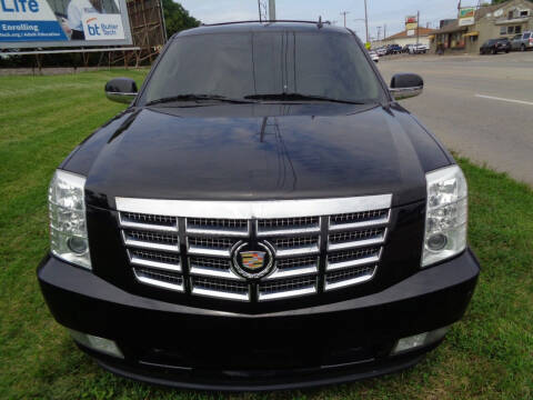 2010 Cadillac Escalade for sale at Ideal Cars in Hamilton OH