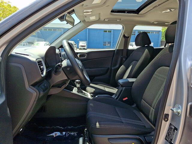 2025 Hyundai Venue SEL